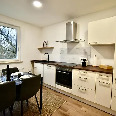 Sano - Hagen - Am Rastebaum