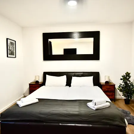 Sano - - Am Rastebaum Apartmán *