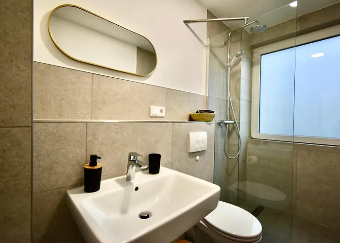 Sano - Hagen - Am Rastebaum